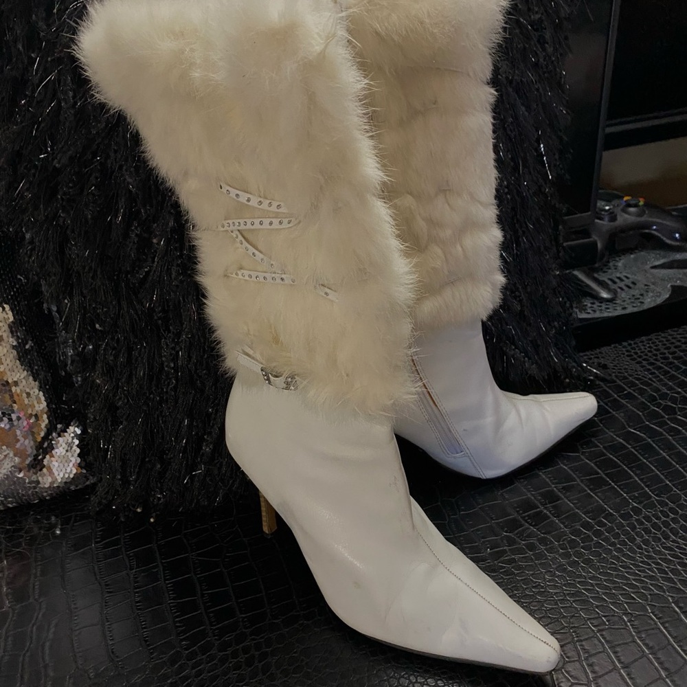 Sexy WHITE bling stilettos with real rabbit fur